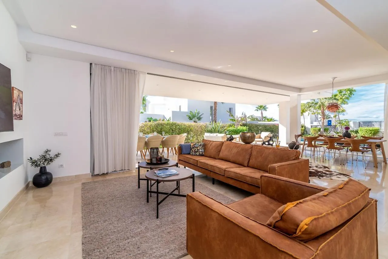 Modern And Luxurious Family Villa Close To The Beach Marbella Spanien