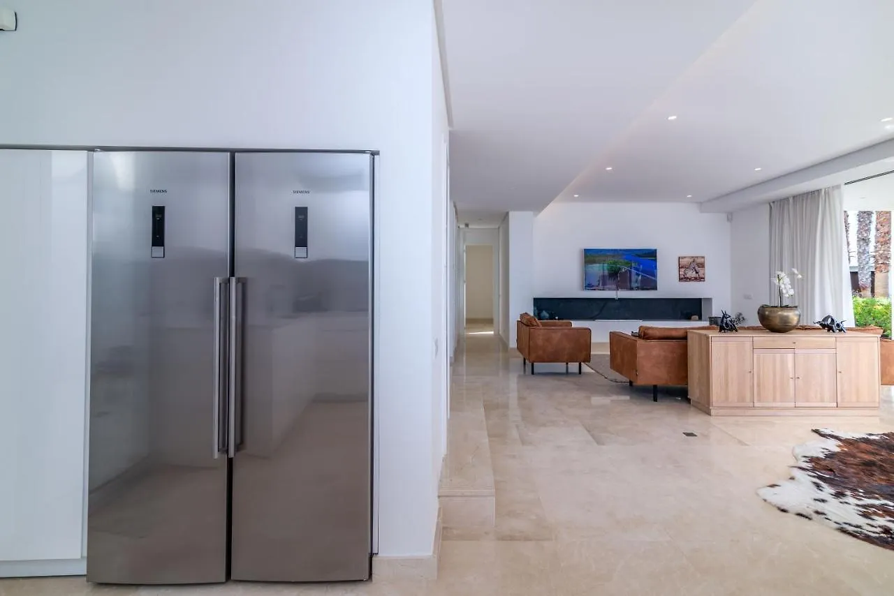 Modern And Luxurious Family Villa Close To The Beach Marbella Spanien