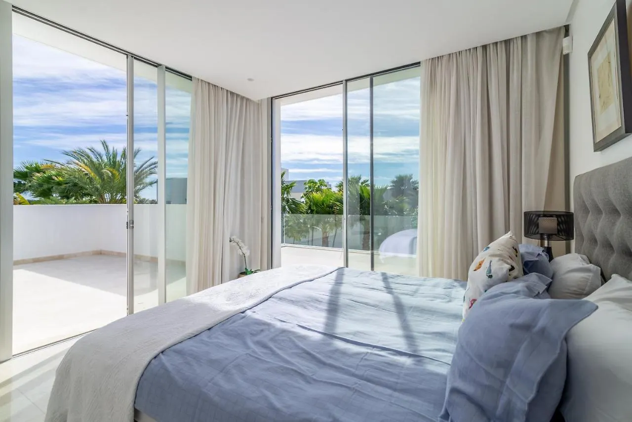 Modern And Luxurious Family Villa Close To The Beach Marbella